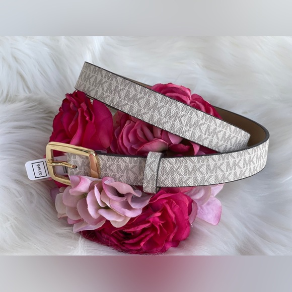 Michael Kors Women's Vanilla Belt - Picture 6 of 13